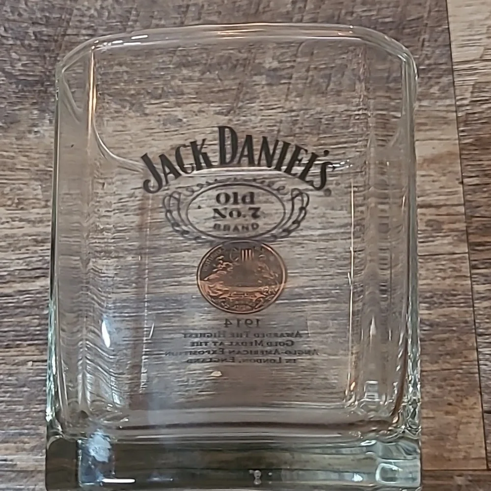 Jack Daniels Square Whiskey Glasses Set Of 4 - Gold Medal Awards Old No7 Brand
